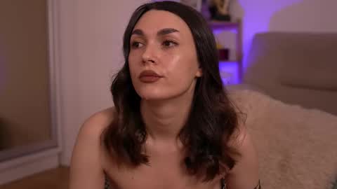 Mona Lisss online show from November 30, 2025, 11:25 am