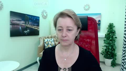 Mona online show from April 7, 2026, 11:10 am