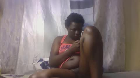 Snapshot of monalisaah chatting on September 16, 2025, 1:23 pm monalisaah online show from September 16, 2025, 1:23 pm