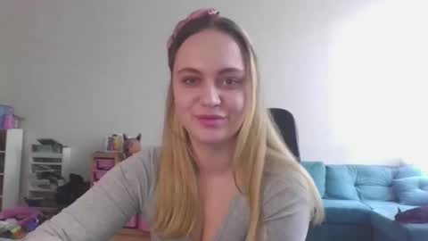 Snapshot of monarise chatting on March 25, 2026, 11:27 am monarise online show from March 25, 2026, 11:27 am