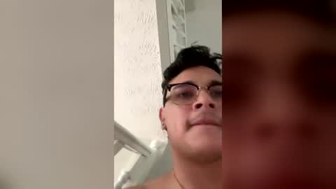 Snapshot of monchito88 chatting on July 10, 2026, 6:10 pm monchito88 online show from July 10, 2026, 6:10 pm