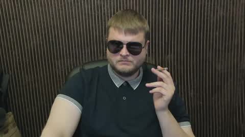 Snapshot of moneycumshot chatting on June 8, 2026, 4:18 pm Alex online show from June 8, 2026, 4:18 pm
