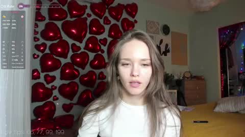 Monia Help me get 20000 subscribers online show from March 9, 2025, 6:54 pm