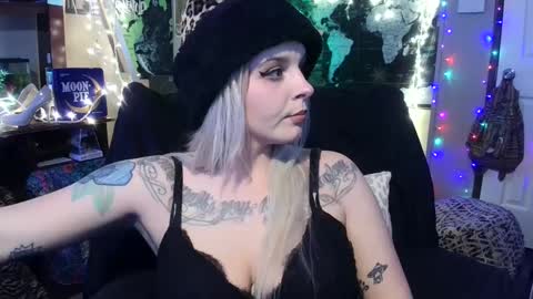 Monica online show from December 20, 2024, 5:29 pm