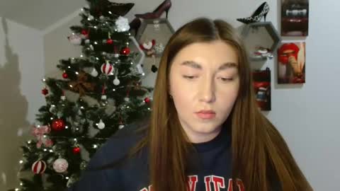 Snapshot of monica_sweets chatting on November 28, 2025, 1:03 pm sweet girl and shine body online show from November 28, 2025, 1:03 pm