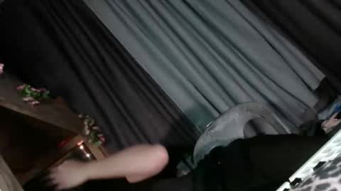 Snapshot of monicabrava69 chatting on January 7, 2026, 5:59 pm MonicaBravaa online show from January 7, 2026, 5:59 pm