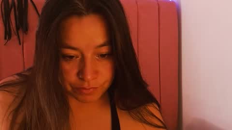 monickhot303av online show from February 8, 2025, 9:36 pm