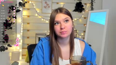 Snapshot of monika_youu chatting on March 11, 2026, 1:39 pm Monika online show from March 11, 2026, 1:39 pm