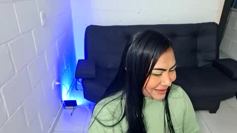 monikk__harrison online show from March 30, 2026, 11:33 am