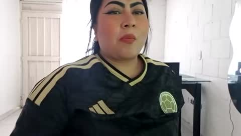 monikk__harrison online show from July 7, 2026, 9:52 pm
