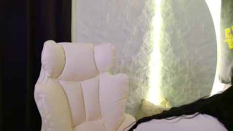 Ask me online show from November 21, 2025, 6:23 am