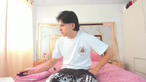 monky_0002 online show from March 18, 2026, 6:33 pm