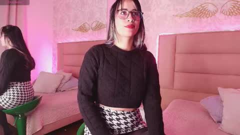 Adriana online show from February 9, 2026, 1:59 pm