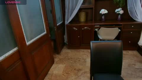 MONSERRAT online show from June 16, 2026, 12:30 pm