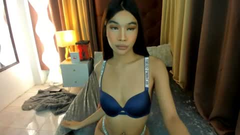 Snapshot of monstercock_catarina chatting on June 14, 2026, 12:18 pm monstercock_catarina online show from June 14, 2026, 12:18 pm