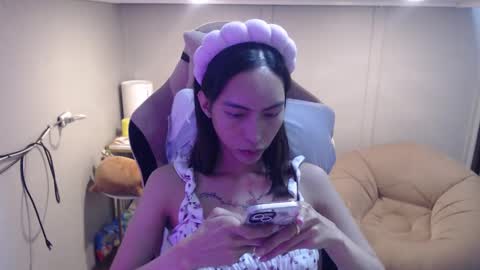 Snapshot of monstercockselfsuck chatting on March 6, 2025, 11:47 am ELYSE A SIMPLE GIRL online show from March 6, 2025, 11:47 am