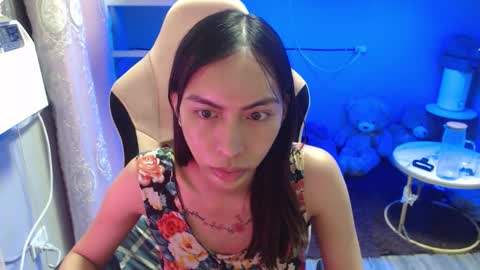 Snapshot of monstercockselfsuck chatting on October 4, 2025, 10:02 am ELYSE A SIMPLE GIRL online show from October 4, 2025, 10:02 am