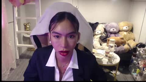 Snapshot of monstercockselfsuck chatting on April 19, 2026, 4:23 am ELYSE A SIMPLE GIRL online show from April 19, 2026, 4:23 am