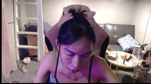 Snapshot of monstercockselfsuck chatting on April 23, 2026, 12:29 pm ELYSE A SIMPLE GIRL online show from April 23, 2026, 12:29 pm