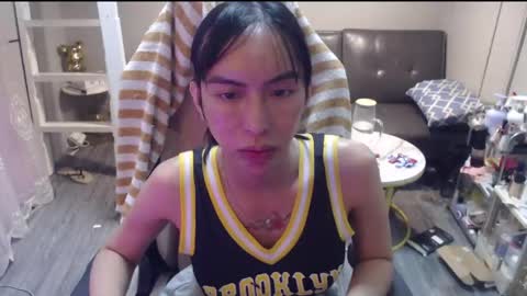 Snapshot of monstercockselfsuck chatting on May 4, 2026, 3:52 pm ELYSE A SIMPLE GIRL online show from May 4, 2026, 3:52 pm