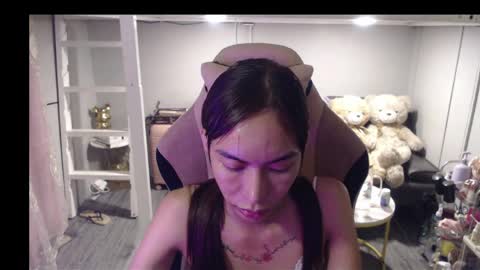 Snapshot of monstercockselfsuck chatting on May 8, 2026, 11:04 am ELYSE A SIMPLE GIRL online show from May 8, 2026, 11:04 am