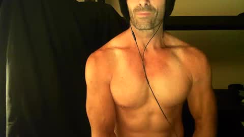 monsterdildos online show from January 18, 2025, 12:47 pm