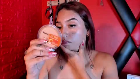 Monttserratt online show from October 17, 2025, 8:11 pm