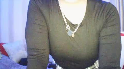 moodiemira online show from October 3, 2025, 5:10 pm