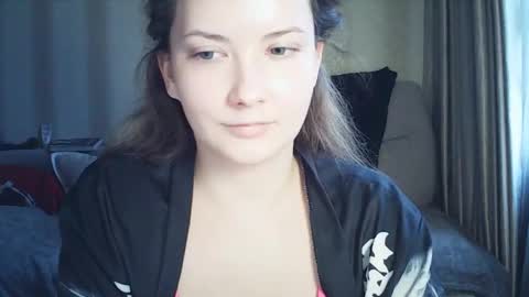 moodiemira online show from March 24, 2026, 3:39 pm