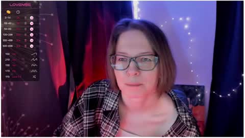 Roxy online show from February 3, 2025, 6:39 pm