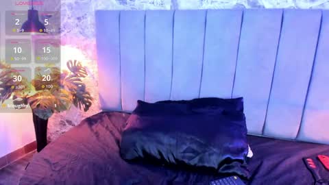 Snapshot of moon__kittyy chatting on June 2, 2026, 3:19 am Kitty online show from June 2, 2026, 3:19 am