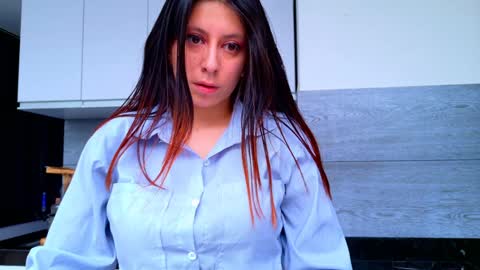 Snapshot of moon_blue222 chatting on December 12, 2024, 9:37 pm Tamara Bela your favorite lover from Colombia online show from December 12, 2024, 9:37 pm