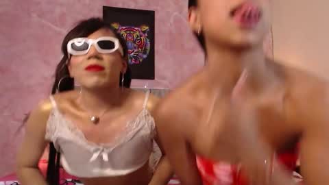 Moon Hill online show from September 26, 2025, 7:51 pm