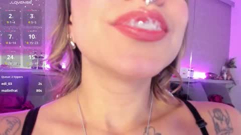 Sarah online show from October 11, 2025, 11:47 pm