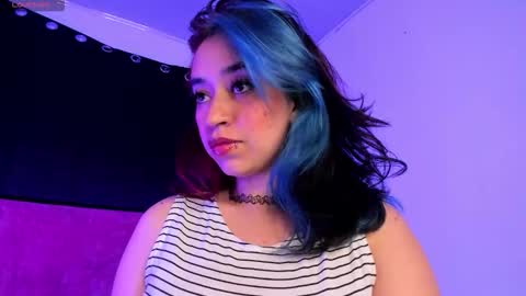 Sofii   model Independent online show from December 2, 2025, 12:16 am