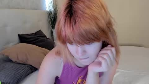 Snapshot of moon_starry chatting on June 26, 2026, 9:35 am Your love online show from June 26, 2026, 9:35 am