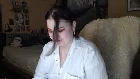 Keira online show from March 29, 2026, 5:24 pm