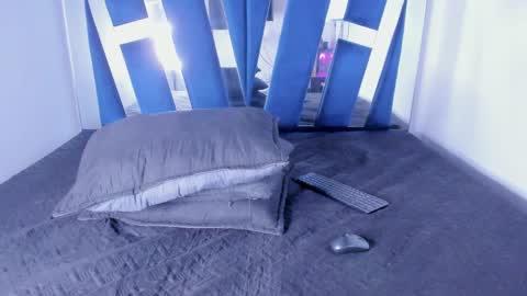 Luna  online show from March 11, 2025, 9:59 pm