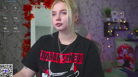 Emilia online show from October 21, 2025, 7:53 am