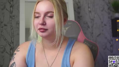 Emilia online show from January 5, 2026, 5:27 pm