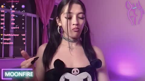 Snapshot of moonfiredance chatting on February 11, 2025, 5:47 am Nicky  online show from February 11, 2025, 5:47 am