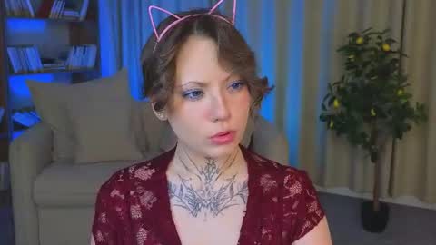Snapshot of moonhaze_ chatting on June 13, 2026, 10:02 am Erica online show from June 13, 2026, 10:02 am