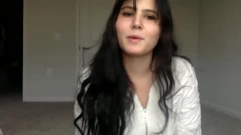 Snapshot of mooniminx chatting on November 18, 2025, 2:54 pm mooni minx online show from November 18, 2025, 2:54 pm