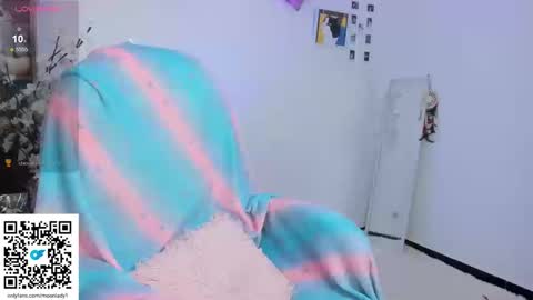 MOON  online show from September 11, 2025, 11:49 pm