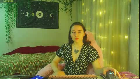 Snapshot of moonlight_sonataa chatting on December 21, 2025, 11:06 am moonlight_sonataa online show from December 21, 2025, 11:06 am