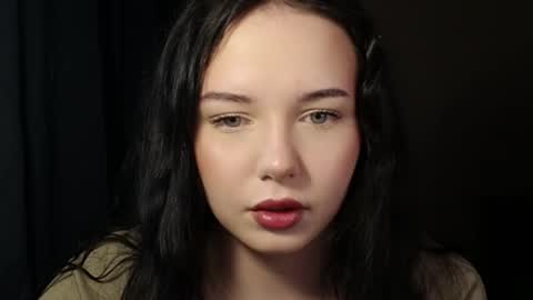 Snapshot of moonlightpoison chatting on May 12, 2026, 2:30 am moonlightpoison online show from May 12, 2026, 2:30 am