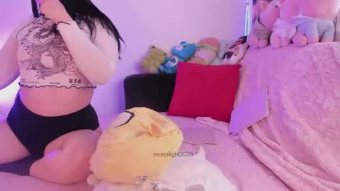moonliight__ online show from May 19, 2026, 3:40 pm