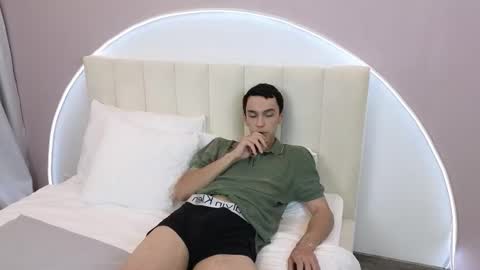 Stan online show from November 21, 2025, 8:35 am