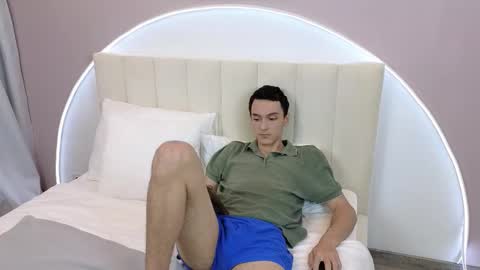 Stan online show from November 25, 2025, 8:03 am