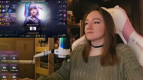 Snapshot of moonlish_siren chatting on June 30, 2026, 7:15 pm Katrin online show from June 30, 2026, 7:15 pm